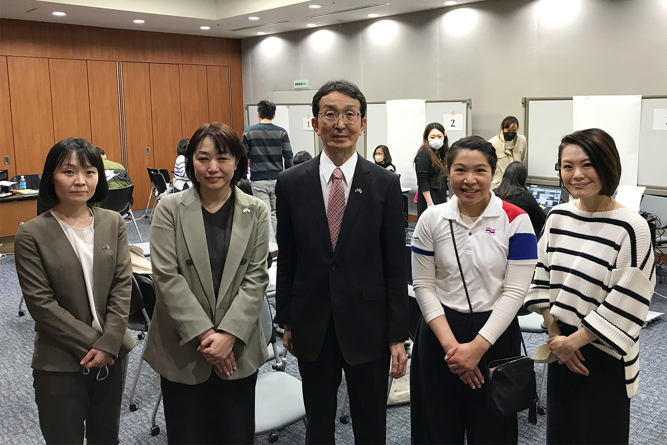 荒井在札幌タイ王国名誉領事が、在東京タイ王国大使館開催の移動領事を訪問いたしました。